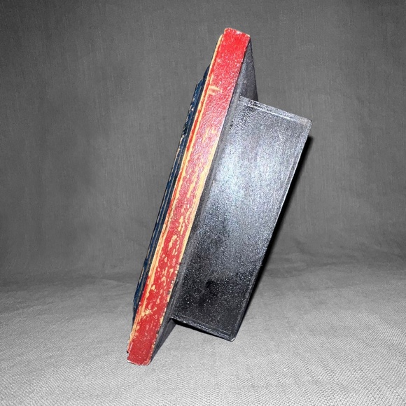 Vintage "Toy n the Cupboard" - Picture 2 of 6